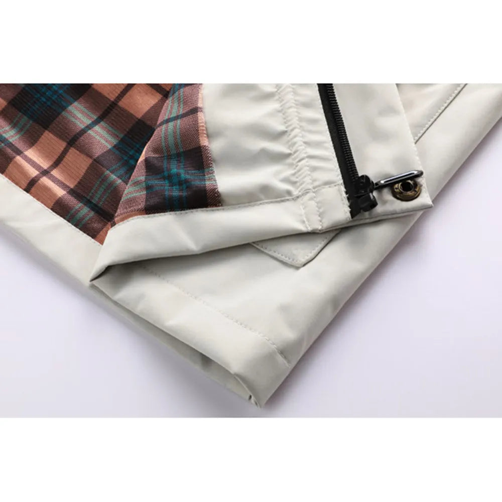 Ultralight windbreaker – Waterproof, hooded & compact