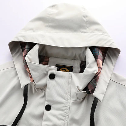 Ultralight windbreaker – Waterproof, hooded & compact