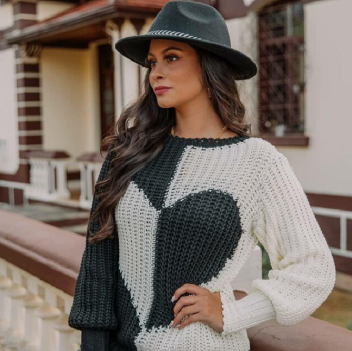 Knitted Women's Sweater – Warm & Comfortable