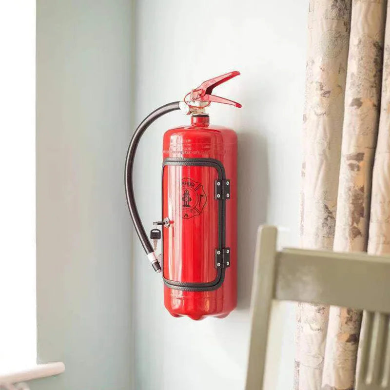 Verborgene Flaschenlagerung in Form eines Feuerlöschers – BlazeVault