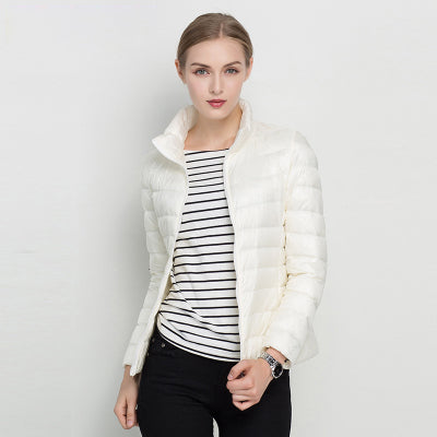 Damen Federleichte Daunensteppjacke – Mit Reißverschluss, Warm & Modern
